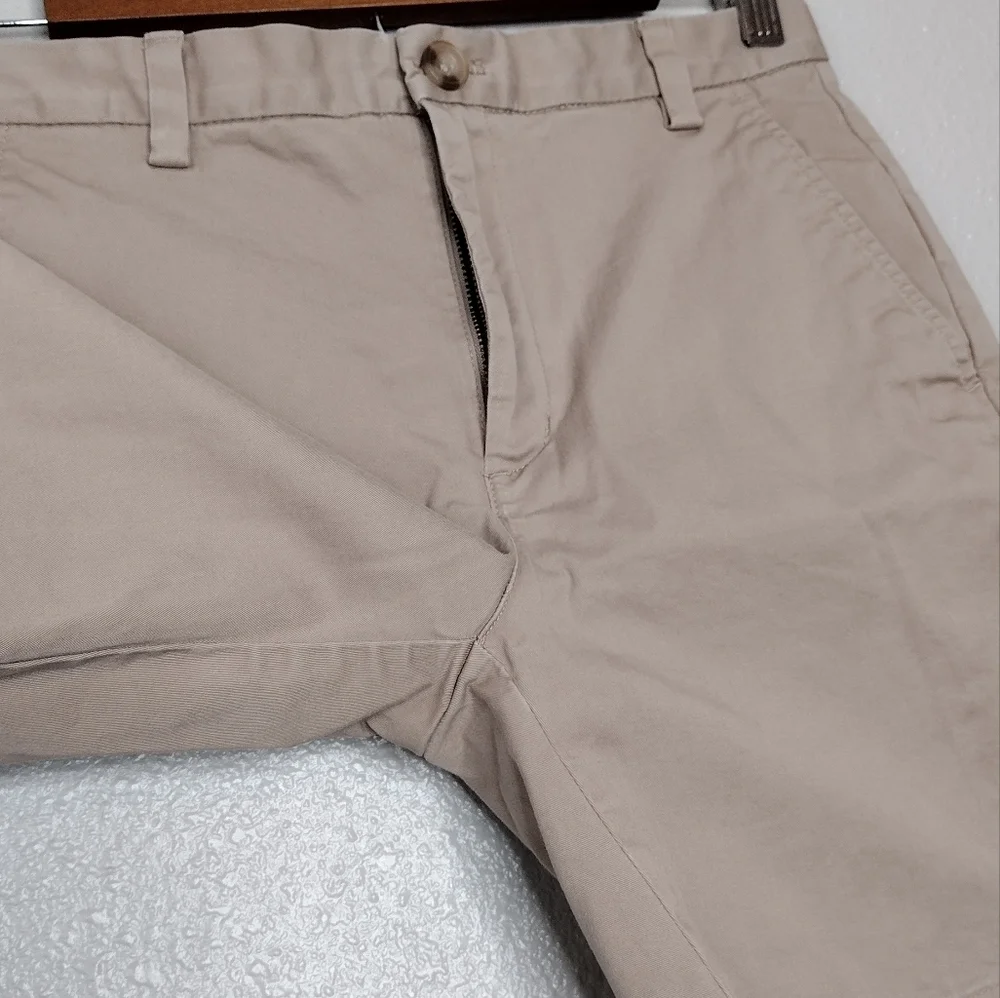 Vineyard Vines Boy's Preppy Casual Neutral Tan Outdoors Flat Front Short Size 16